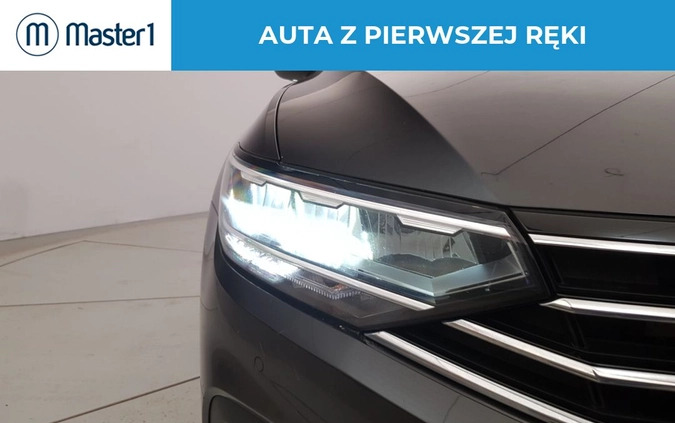 Volkswagen Passat cena 99850 przebieg: 145777, rok produkcji 2020 z Sieradz małe 191